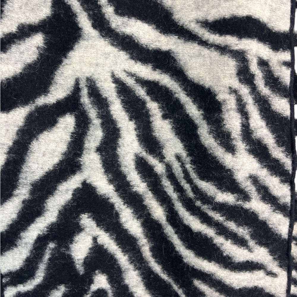 Ann Taylor wool blend zebra print skirt size 10 - Picture 2 of 6